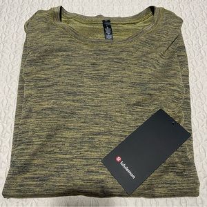 Men’s Lululemon LARGE Metal Vent Breathe Long Sleeve Athletic Shirt